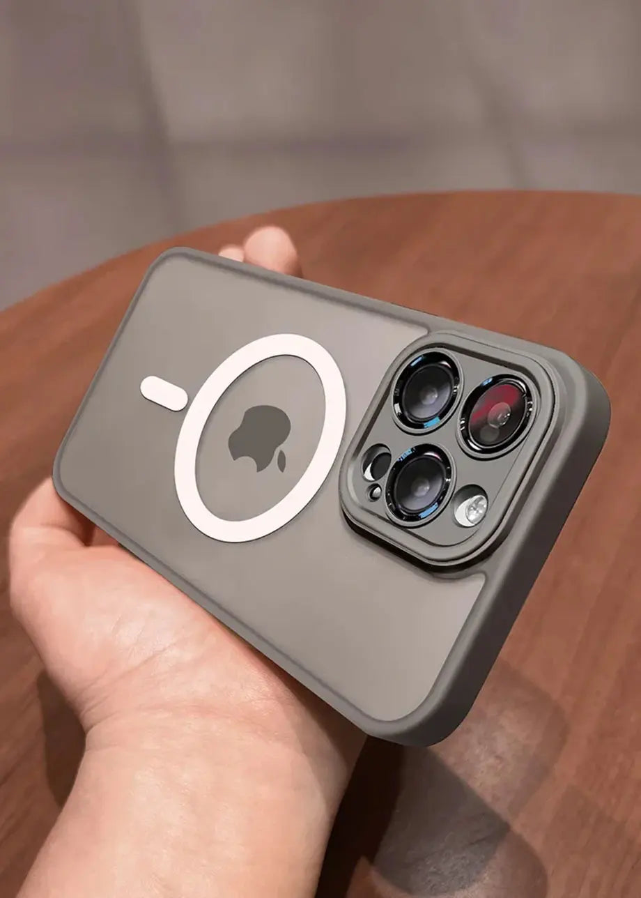 Funda magnética de lujo con carga inalámbrica para iPhone.